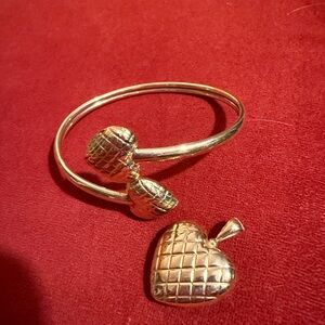 14k Gold Puffed Heart Bracelet and Pendant Set.